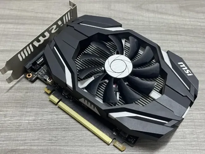 MSI GeForce GTX 1050 Ti 4GB GDDR5 - Excelente Estado