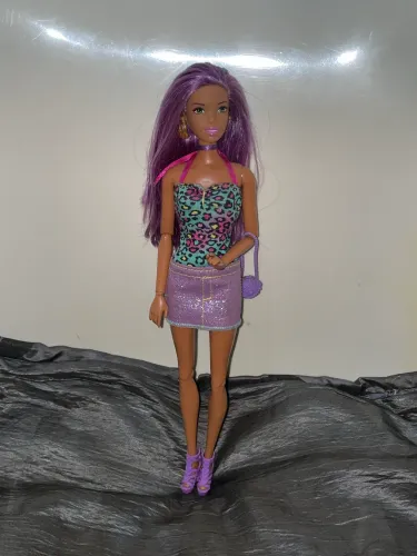 Boneca Barbie Christie articulada mattel cabelo roxo