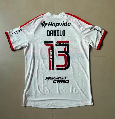 Camisa Flamengo Danilo de Jogo autografada pelo elenco 2026