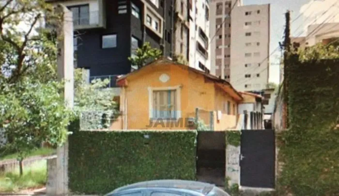 Terreno 350 m² na Rua Fidalga, Pinheiros