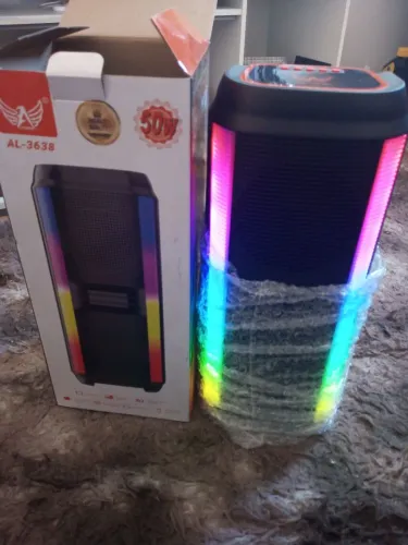 Som Bluetooth com luzes