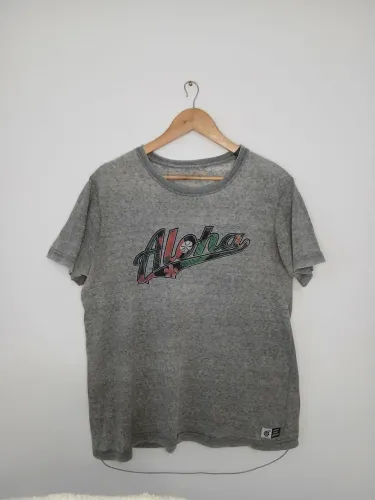 Camiseta surfing aloha tamanho m