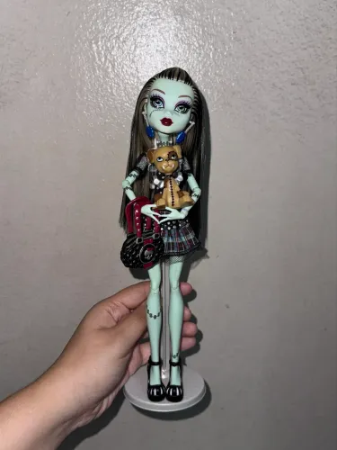 Boneca Frankie Stein Monster High Básica