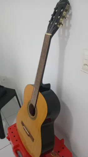 Violão Reparado