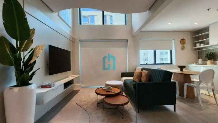 Apartamento Mobiliado à Venda em Moema