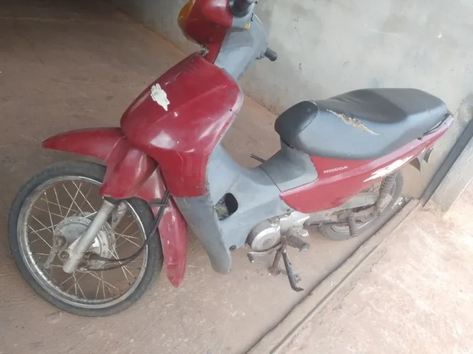 Vendo Honda biz leilao 3.000,00