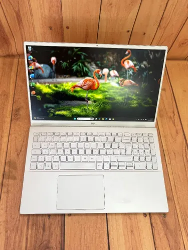 Notebook Dell Inspiron i5 11ª Geração, MX350 2GB, 8GB, SSD NVMe 256GB, Full HD, Garantia