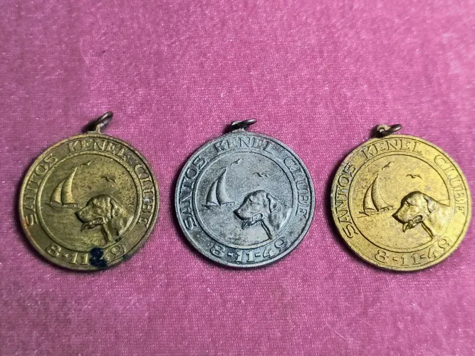 3 medalhas santos kenel clube 1949 ANTIGO colecionador rústico decoração antiquário 