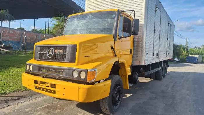 Mercedes 1620 ano 2000, vendo ou troco por galpão etc.