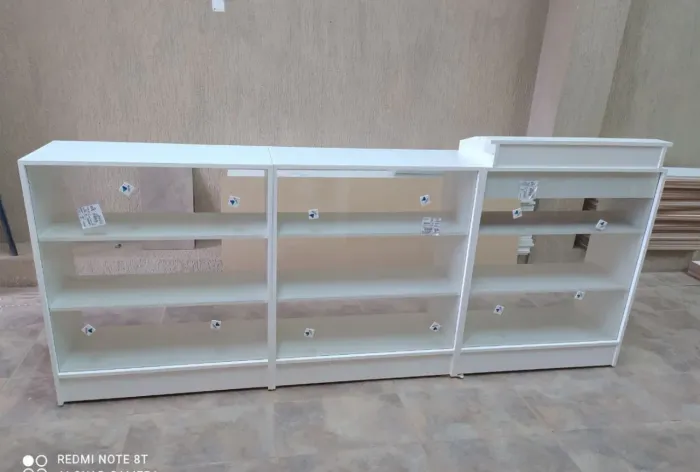 Balcão vitrine com caixa promoção