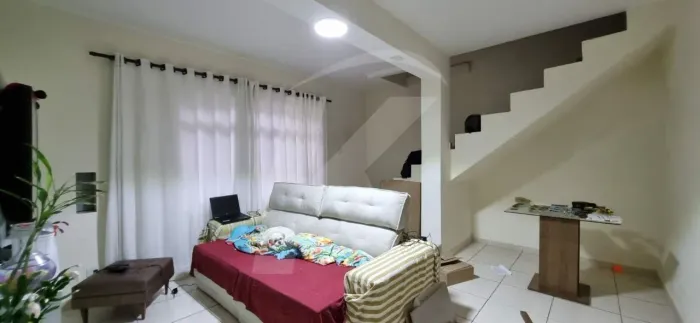 Casa á Venda próximo Avenida Roland Garros no Jardim Brasil