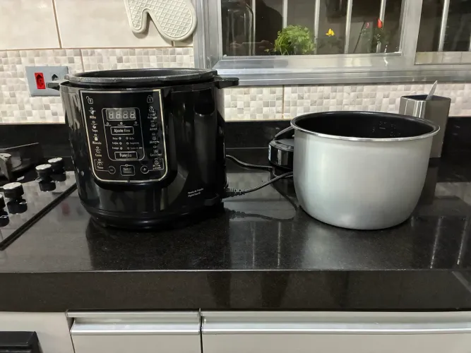 Panela de pressão elétrica Philco