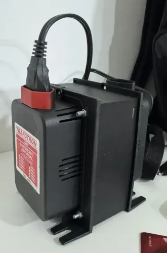 Auto transformador 5000VA Novo