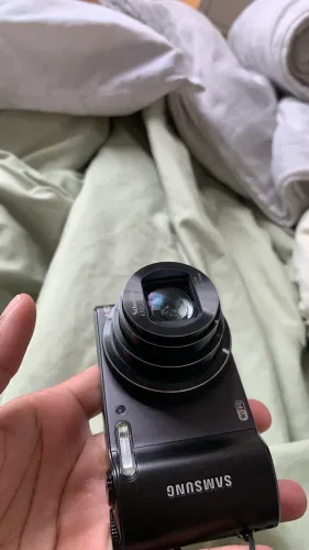 câmera digital samsung wb150f 14.2 mega pixels na cor preta