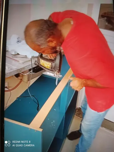 Montador de móveis, atendo aos domingos e feriados.