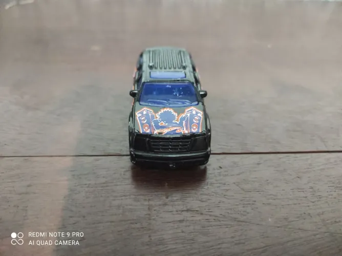 Hot Wheels Cadillac Escalade Tooned 2004 Crank Itz 
