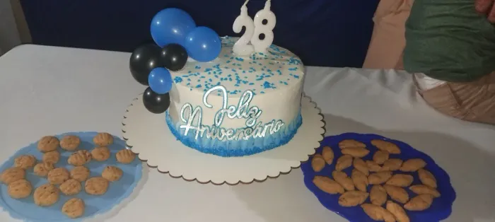 Bolos, brigadeiros, chocolate, Páscoa