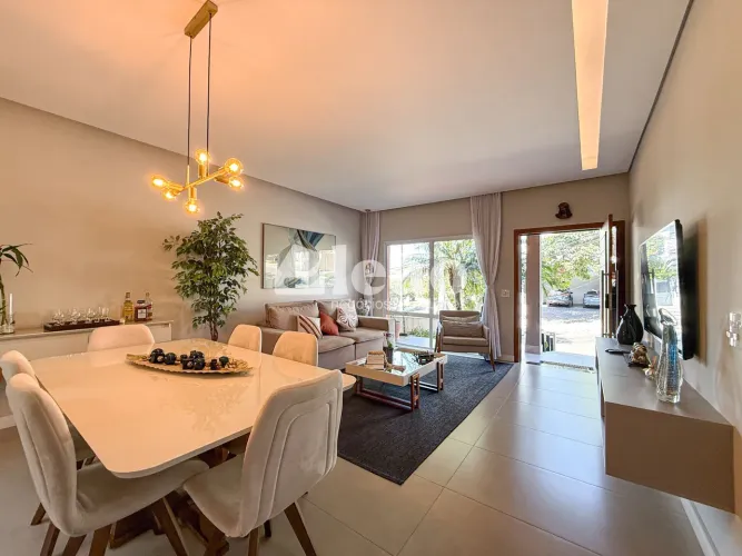 Condomínio Flor da Serra - Casa térrea à venda com 3 quartos (2 suítes), piscina e churras