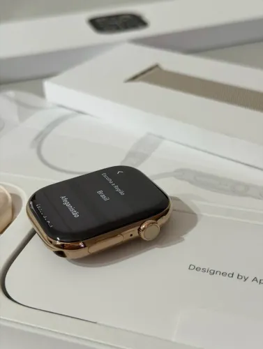 Apple Watch Série 11 de titanium 46mm dourado na garantia 