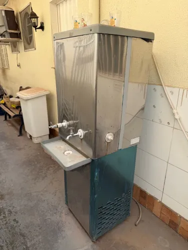 Bebedouro industrial