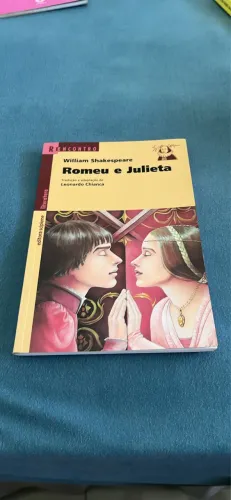 Livro Romeu e Julieta