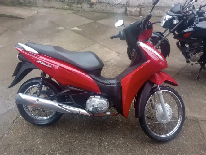 Vendo Honda biz 110i