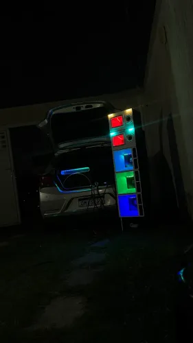 Som automotivo/torre