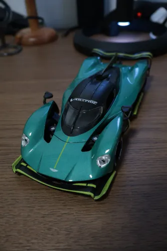 ASTON MARTIN VALKIRIE 1:24