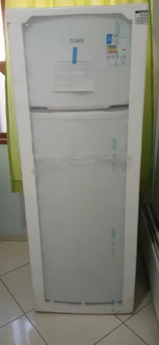 Geladeira Consul (ainda embalada)