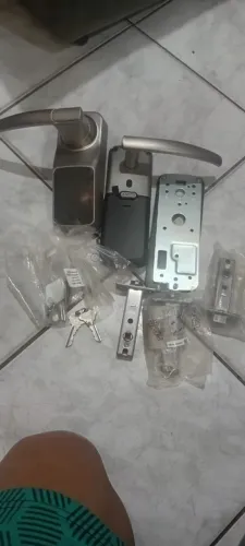 vendo fechadura ? Eletrônica 90