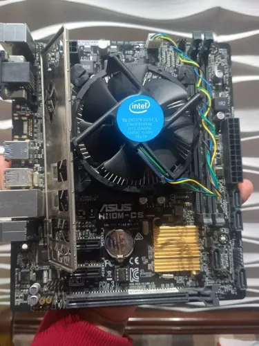 PLACA MÃE PROCESSADOR  MEMÓRIA RAM BARATO PRA SAIR LOGO (N FASSO OLX PAY N FASSO ML)
