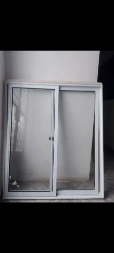 JANELA DE CORRER NOVA