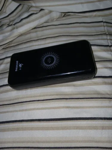 Vendo 1 Power Bank 200000m .equipado
