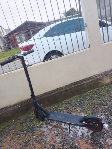 Patinete semi novo top completo