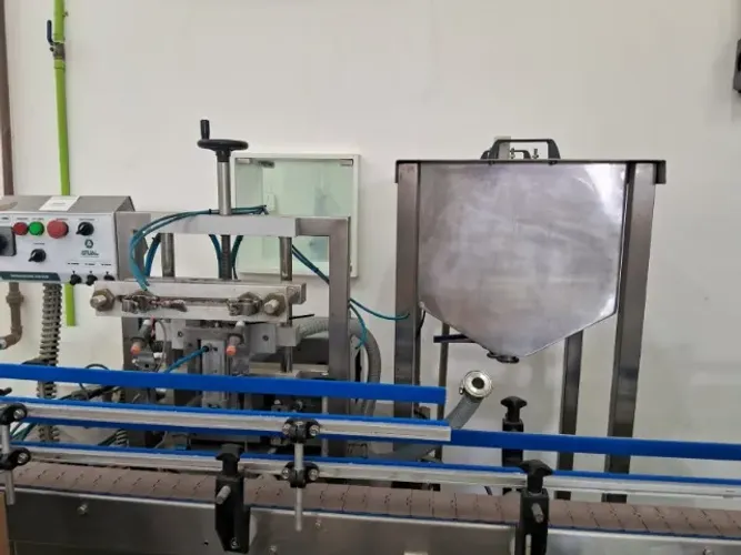 Envasadora semi automatizada