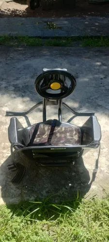 Cadeirinha Infantil Frontal para Bicicleta com Volante, até 15Kg