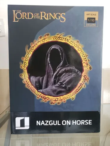 O Senhor dos Anéis - Nazgûl on horse (Deluxe) Iron studios 