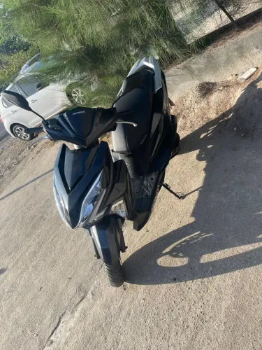 Honda Elite troco em carro com valores parecidos 