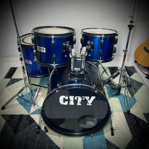 VENDO BATERIA ACÚSTICA CITY