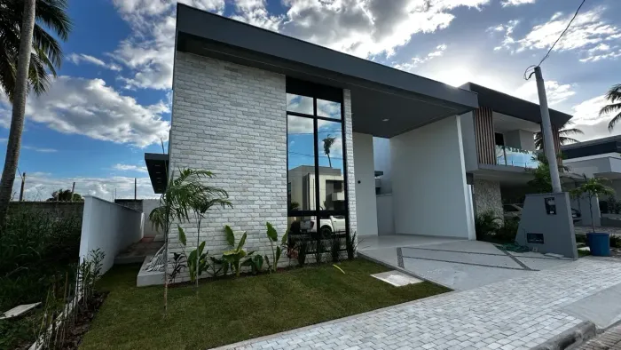 vendo linda casa no Condomínio Cajupiranga Clube