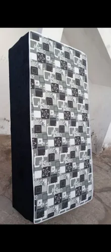 CAMA BOX DE SOLTEIRO DE ESPUMA 300 REIAS *