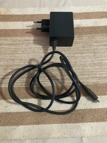 Fonte original Nintendo Switch bivolt (envio OLX PAY)