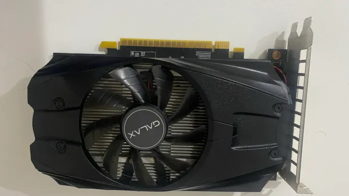 Placa de video GTX 1050 2gb Galaxy