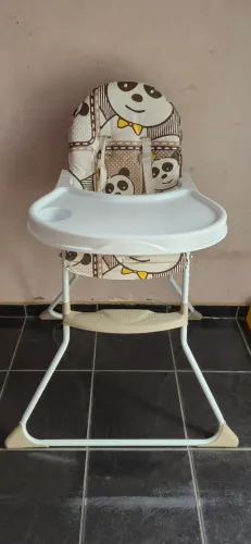 Cadeirinha de alimentação 