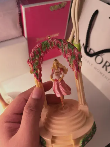 Ornamento Barbie e as doze princesas bailarinas