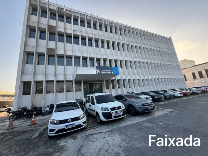 Aluguel de Prédio Comercial Completo em Condomínio - 35 salas, 12 banheiros, 7.000m² em Ju