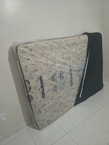 Colchões casal e solteiro 