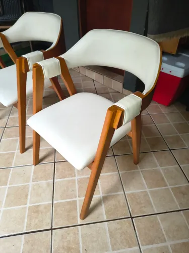 Cadeiras com braço