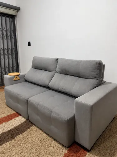 Sofá retrátil higienizado 