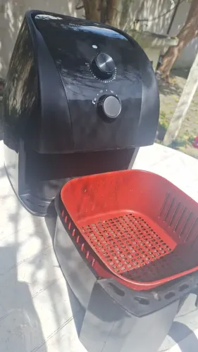 Air fryer Britânia